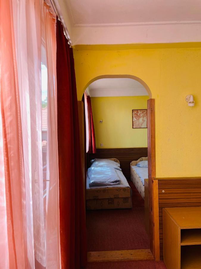 Rev Szallo Balaton Hotel Szántód Екстериор снимка